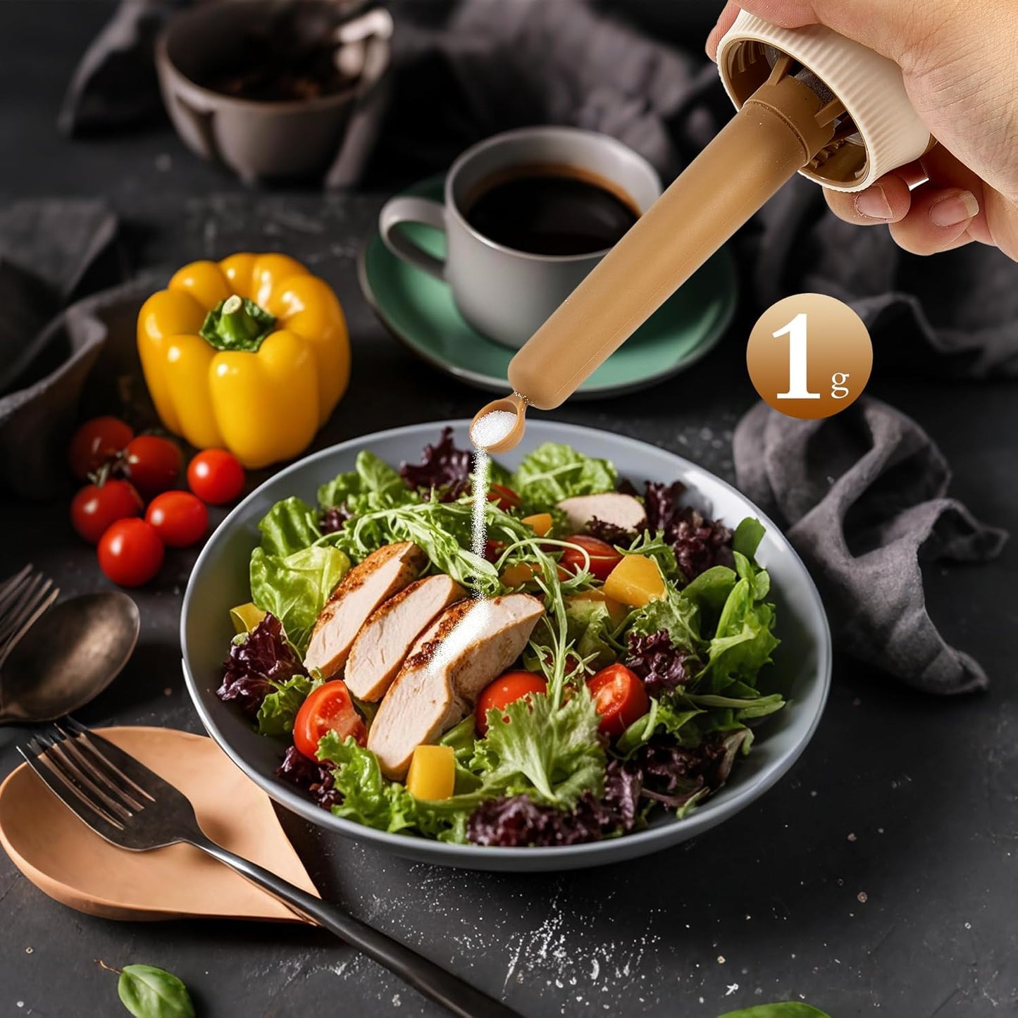 2-in-1 Salt Shaker, Glass Salt and Pepper Shakers Set with 1g Measuring Spoon, 2PCS Salt Pepper Containers Farmhouse Cute Salt Shakers for Kitchen, Easy Filling