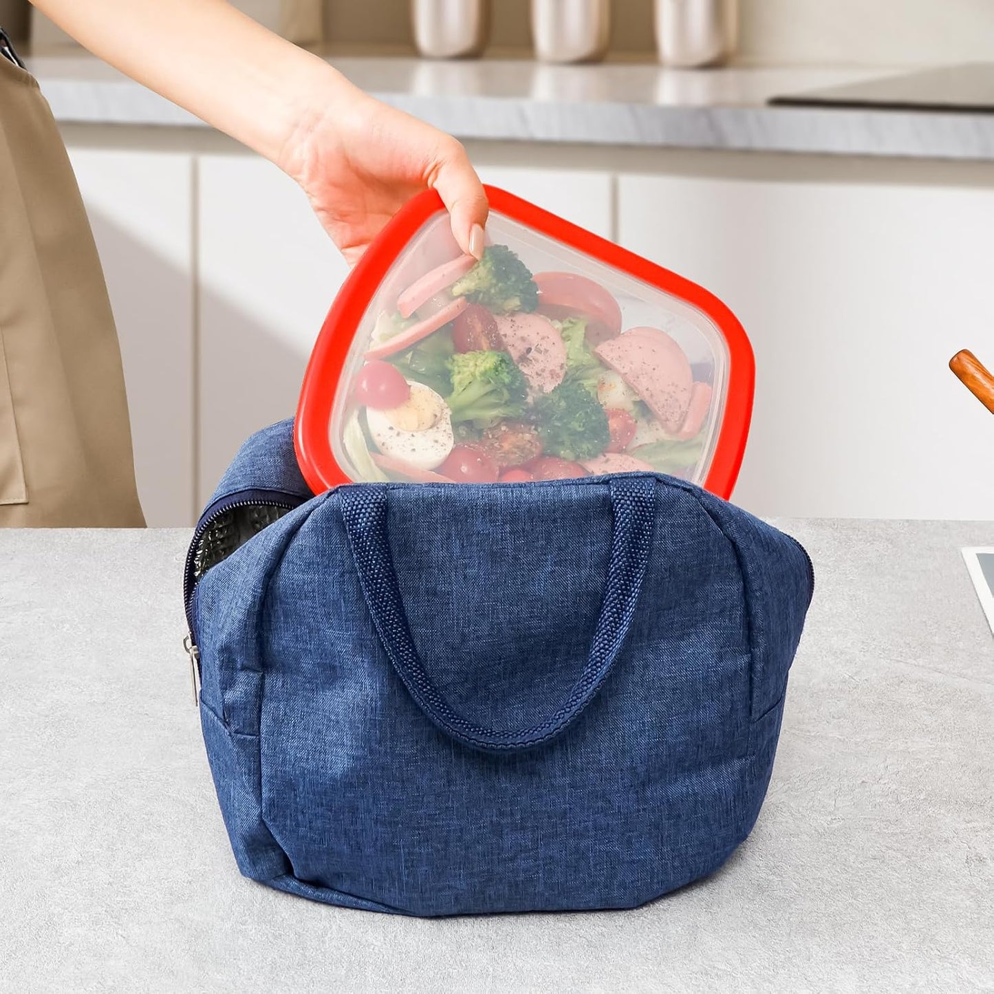 NUTRIUPS 7 x 7 Square Glass Baking Dish with Lid, Small Tempered Glass Pan for One Serving, Food Bakeware for Oven (Clear, 1.0L)