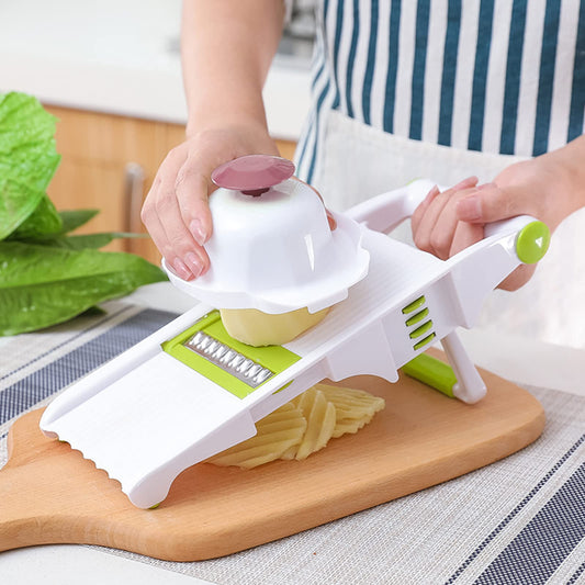 How to Use a Mandoline Slicer Safely and Effectively