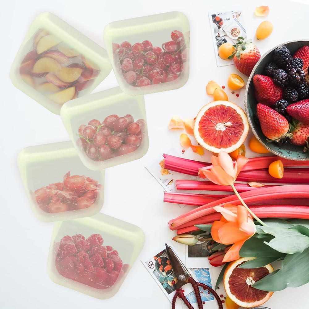 purifyou Set of 5 Reusable Silicone Storage Snack Bags 6oz / 16oz / 32oz / 64oz Self-Seal Food Storage Container for Fruits, Vegetables, Sandwiches, Dishwasher Safe & Leak-free (Cream, 6oz)