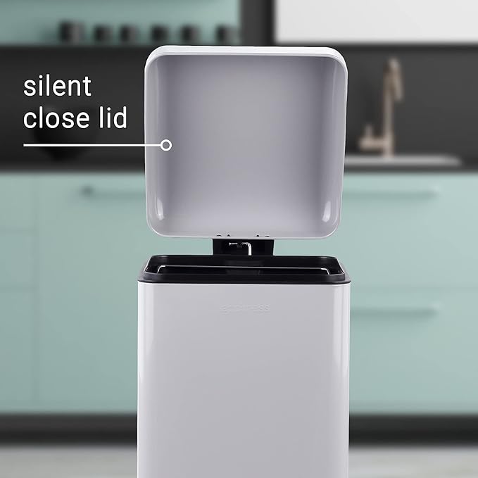 happimess HPM1007C Betty Retro 8-Gallon Step-Open Trash Can - Image 8