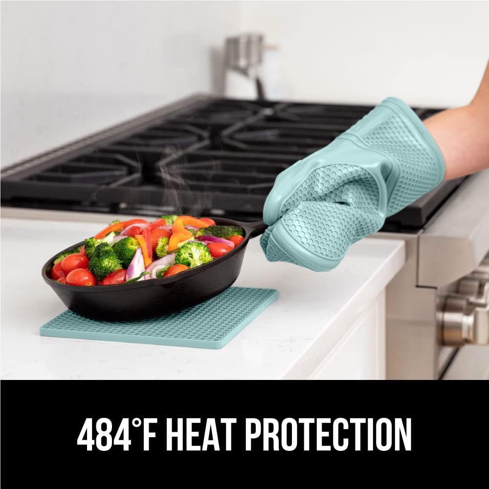 GORILLA GRIP BPA-Free Soft Silicone Oven Mitts and Pot Holders Sets of 4, Heat Resistant Waterproof Cooking Gloves, Thick Cotton Lining, Flexible Gripping for Baking Grilling, Kitchen Trivets, Mint
