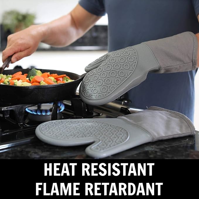 BPA-Free Soft Silicone 4 Piece Oven Mitts & Trivets Set - Image 3