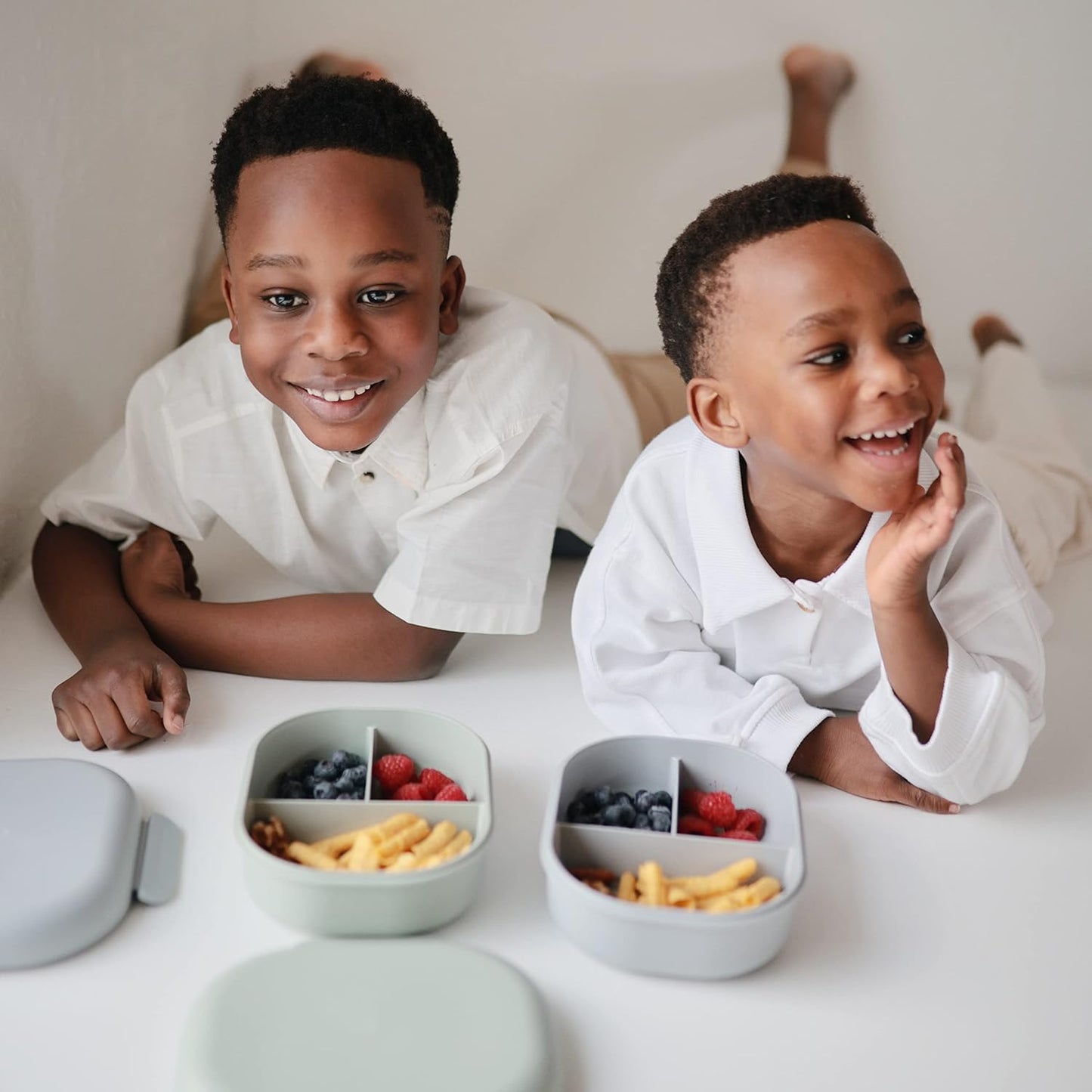 mushie Kids Bento Lunch Box | 3-Compartment & Removable Divider + Fork & Spoon Utensils | Great For Meals, School, Snacks On-the-Go | Dishwasher Safe (Cloud)
