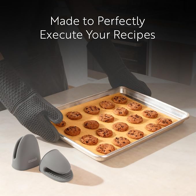 Restaurantware 2-Piece Silicone Oven Mitts Set 1 Case of 13.98 x 7.28 x 1.57 - Image 7