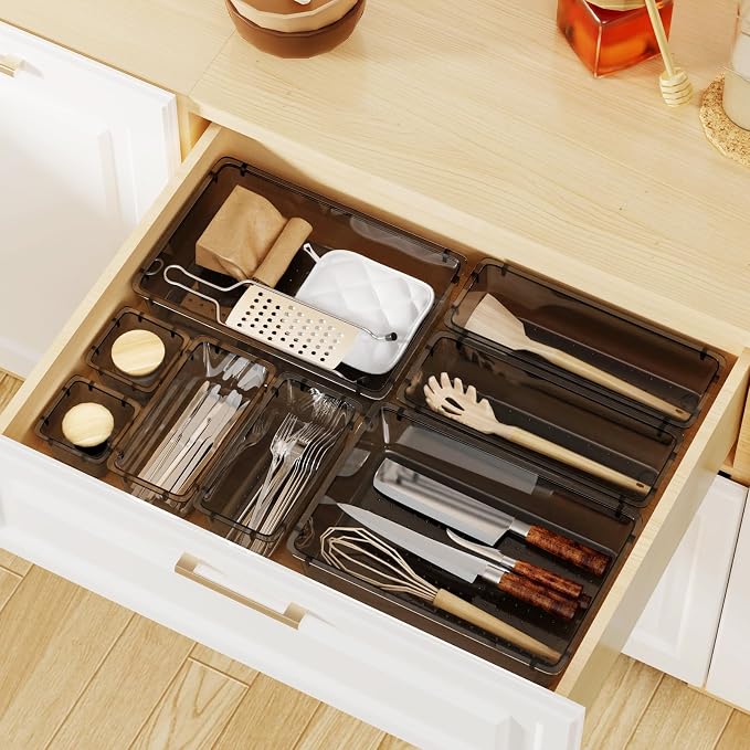 WOWBOX 8 PCS Clear Plastic Drawer Organizer Set, 4 Sizes Desk Drawer - Image 7