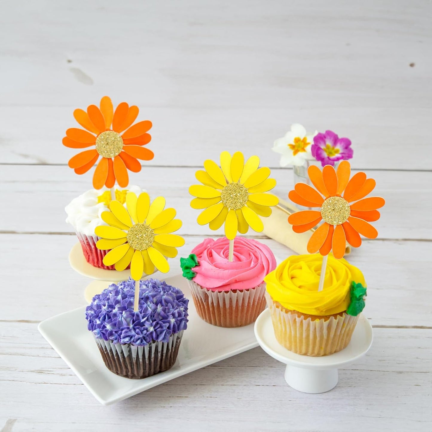 Ephlyn 24Pcs Orange Daisy Cupcake Toppers Flower Cake Toppers Daisy Cake Decorations Chrysanthemum Cupcake Toppers Spring Daisy Flower Cake Picks for Birthday Wedding Supplies
