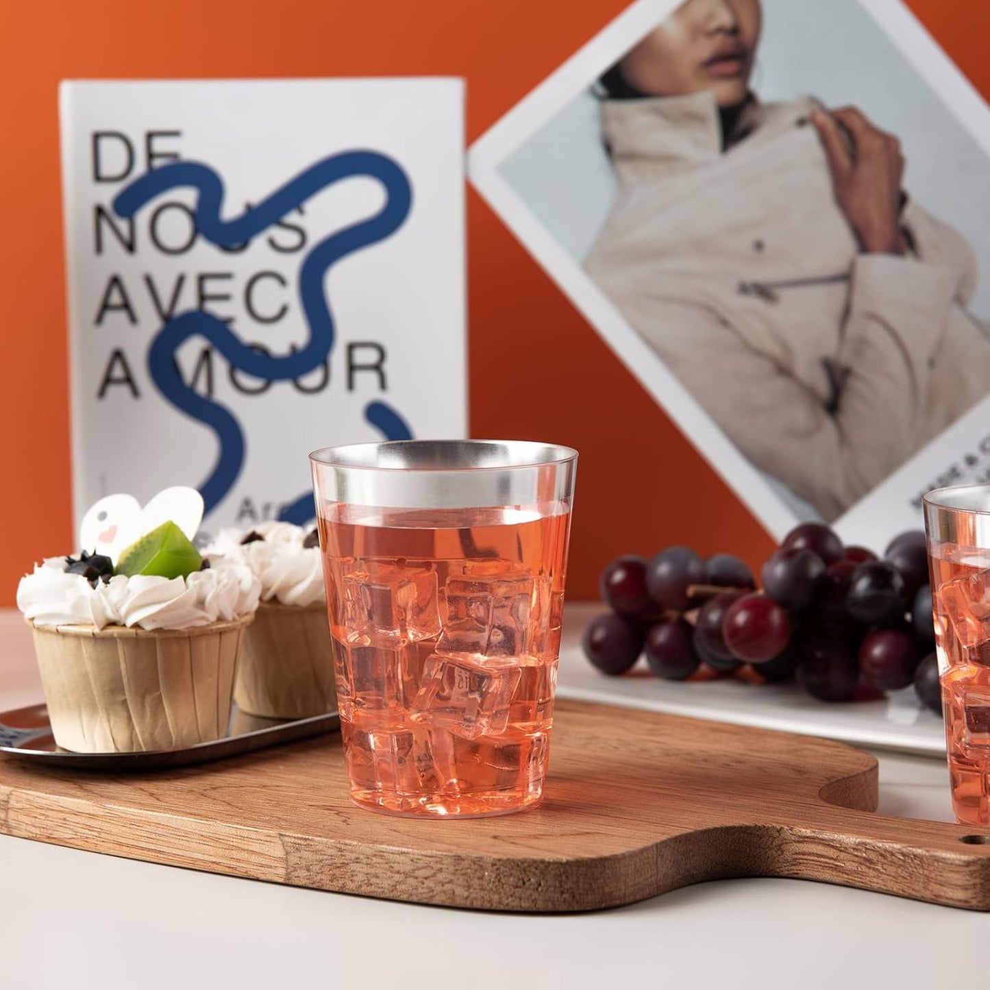 I00000 200pcs Silver Disposable Plastic Cups 10 oz Clear Old Fashioned Tumblers With Silver Rim - Fancy Wedding Party Cups, Elegant Wine Glasses, Cocktail Tumblers