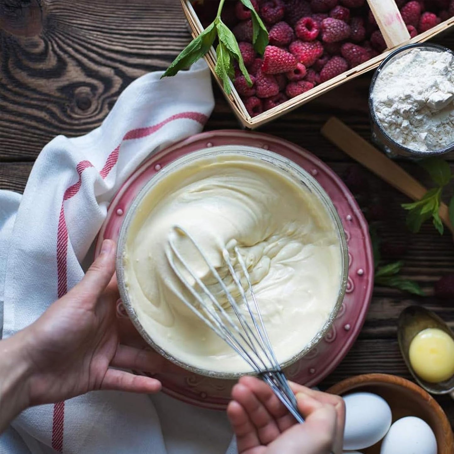 Mini whisk, Digead Small Whisk, 8in 304 Stainless steel Wire Whisk for Cooking, Whisking, Beating, Blending Ingredients and Mixing Sauces, Ergonomic Spiral Handle-Silver