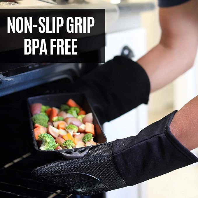 BPA-Free Soft Silicone 4 Piece Oven Mitts & Trivets Set - Image 2