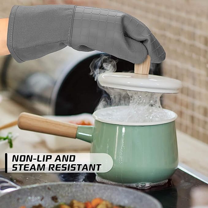 BPA-Free Soft Silicone 4 Piece Oven Mitts & Pot Holders Set - Image 5