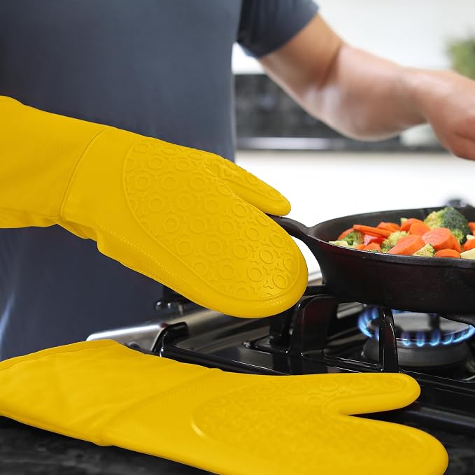 BPA-Free Soft Silicone Oven Mitts - Image 9