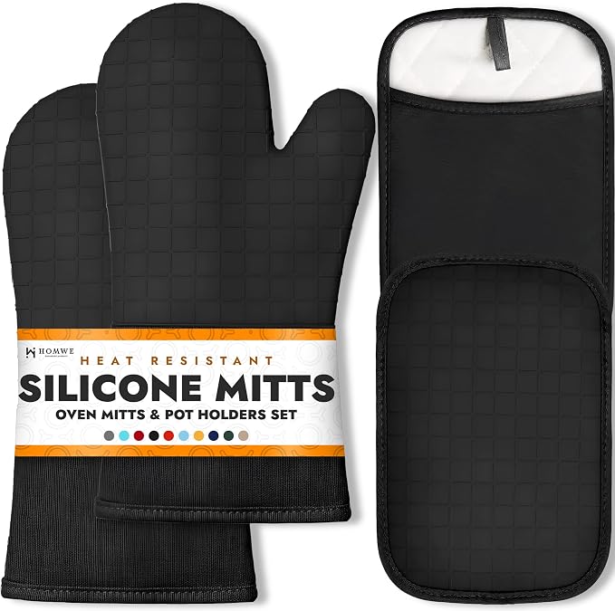 HOMWE Silicone Oven Mitts and Pot Holders by HOMWE