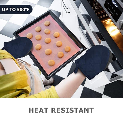 1 Pair Short Oven Mitts - Image 2