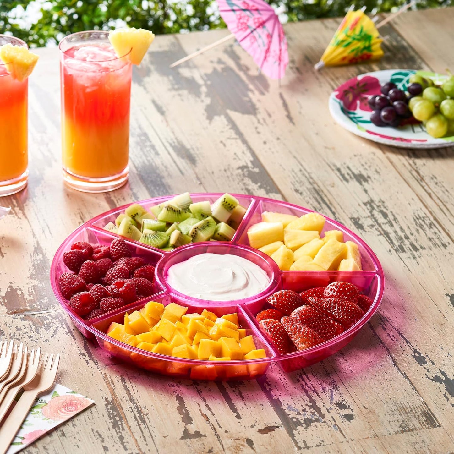 Plasticpro 6 Sectional Round Plastic Serving Tray/Platters Pink Pack of 4