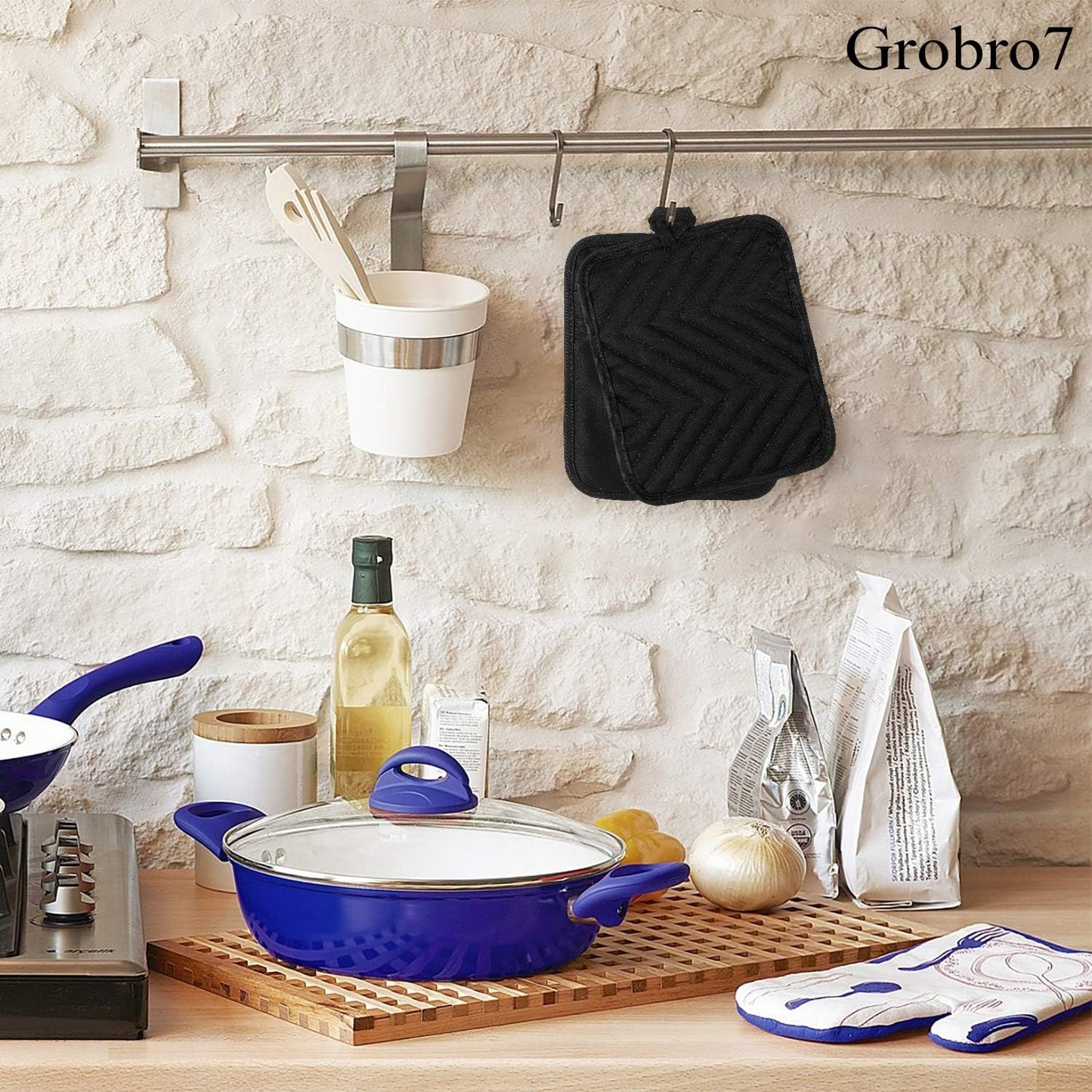 GROBRO7 5Pack Cotton Pocket Pot Holder Set Kitchen Heat Resistant Potholder Machine Washable Hot Pads Bulk Oven Mitts Black Plain Hot Pads Trivet for Baking Cooking with Pocket 7x9
