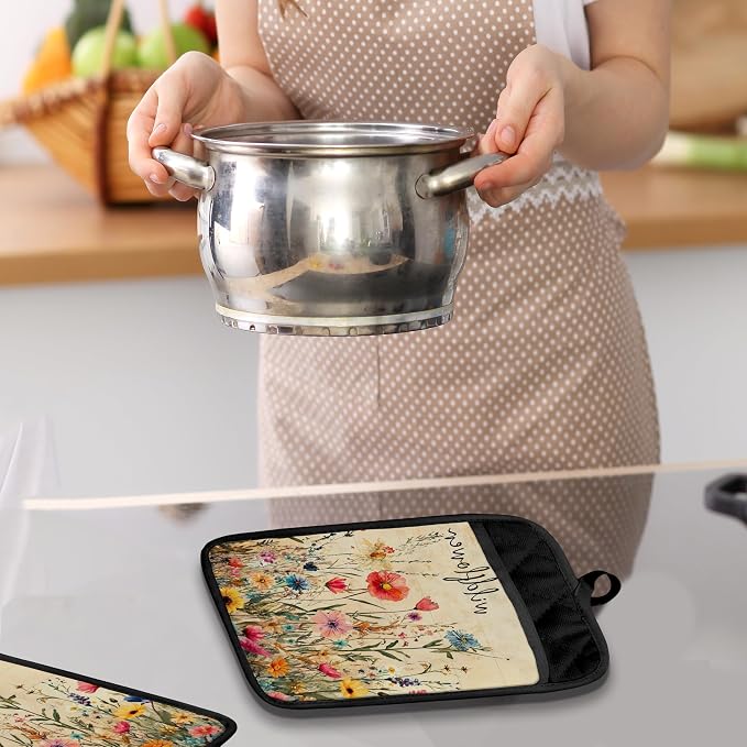 Wildflower Pot Holders with Pockets, Rustic Cottagecore Vintage Floral - Image 5