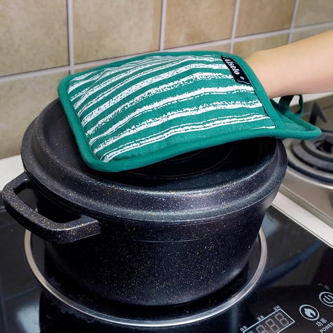 Alselo Silicone Pot Holders Set of 3 Heat Resistant & Non Slip Potholders - Image 5
