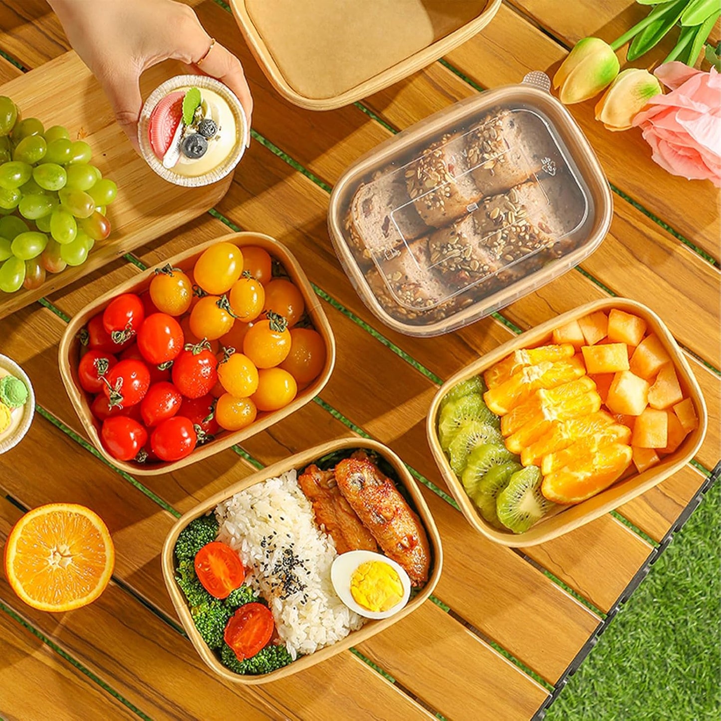 DI QIU REN 50-Pack 22oz Paper Bowls, Disposable Food Containers with Lids and Forks, Rectangular Disposable Salad Bowls for Diet Salad, Pasta (kraft Paper Rectangular, 22oz 50 Count)