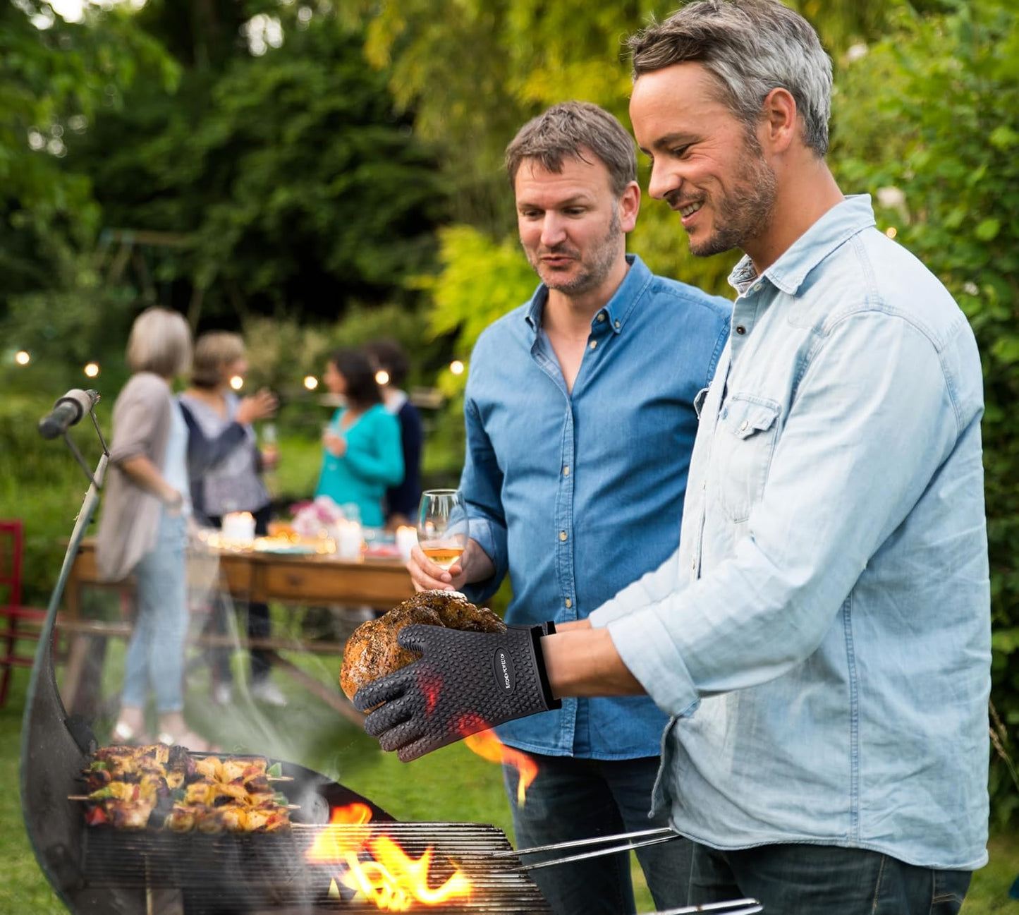 KITCHEN PERFECTION XL Silicone Smoker Oven Gloves-Extreme Heat Resistant BBQ Gloves-Handle Hot Food Right on Your Grill Fryer&Pit|Waterproof Grilling Cooking Baking Mitts|Superior Value Set+3 Bonuses