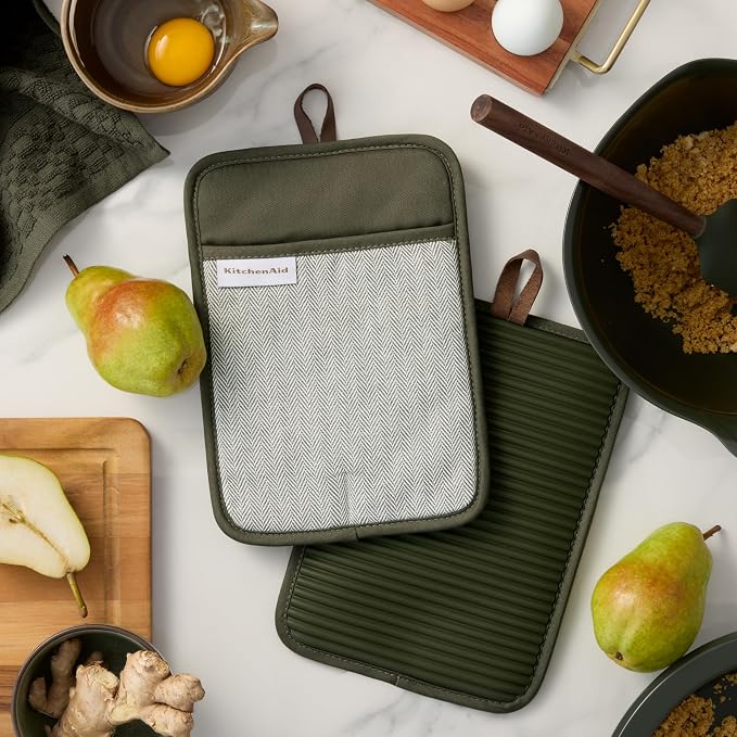 KITCHENAID® Evergreen Design Series Herringbone Ribbed Soft Silicone Pot - Image 2