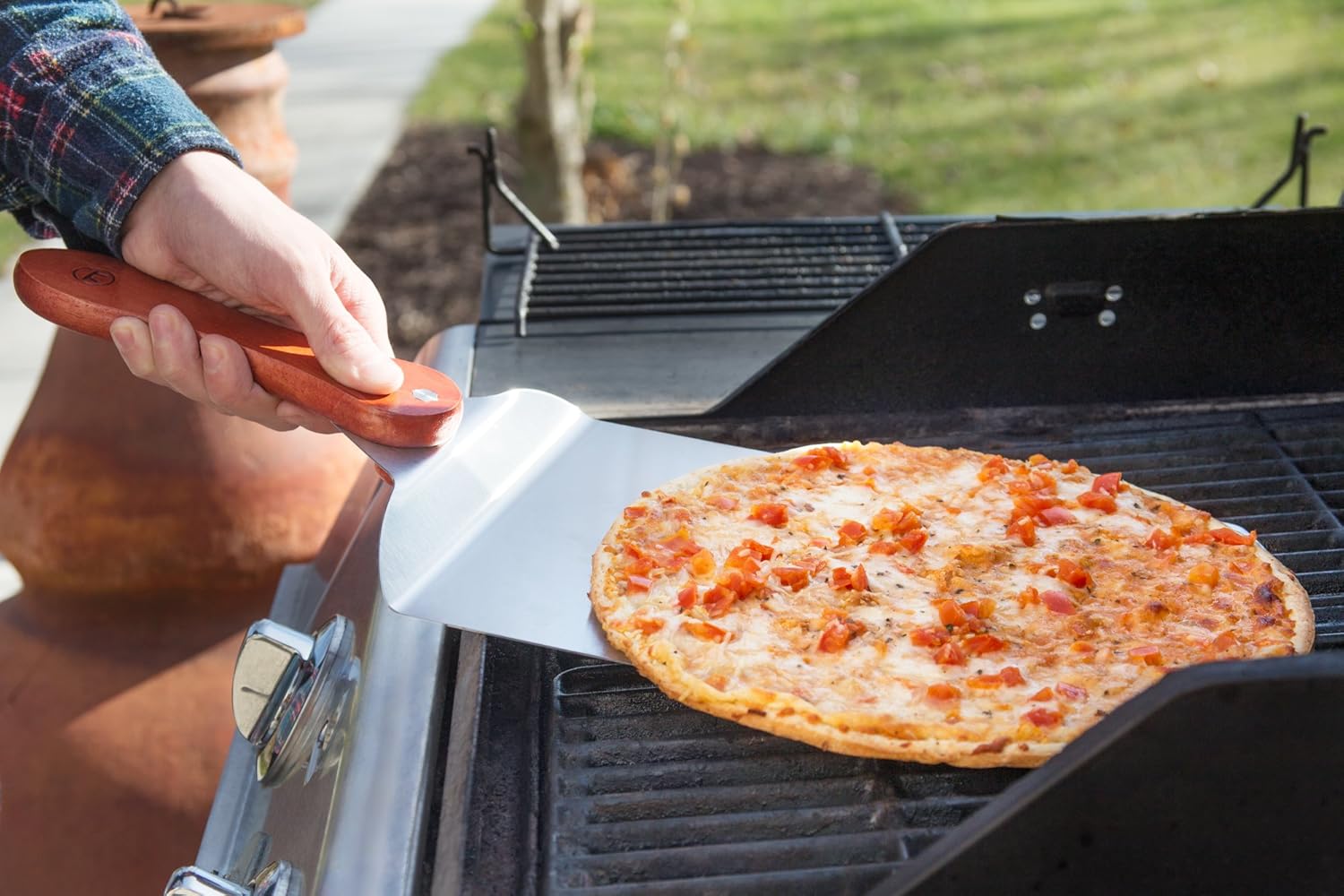 Outset Stainless Steel Pizza Peel with Collapsible Rosewood Handle, 20-Inch Overall, 12-Inch x 7.75-Inch Spatula Area, Silver