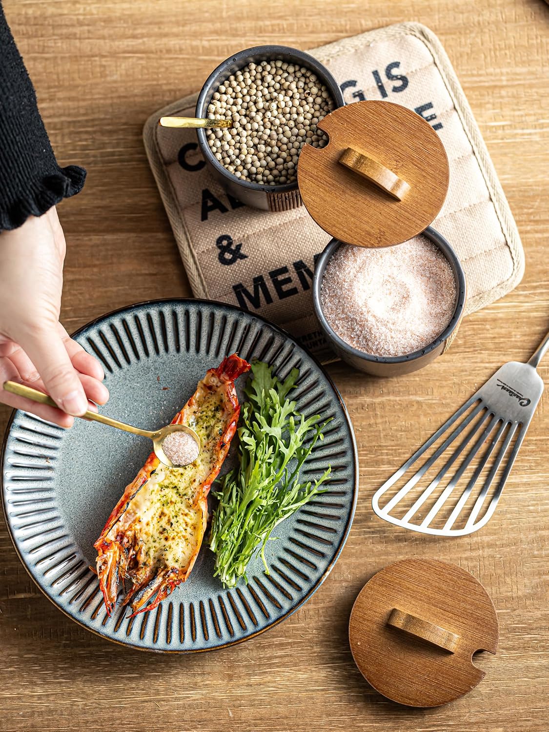 Salt and Pepper Bowl, Ceramic Salt Containers for Countertop, Salt and Pepper Cellar with Lid and Spoons, Black