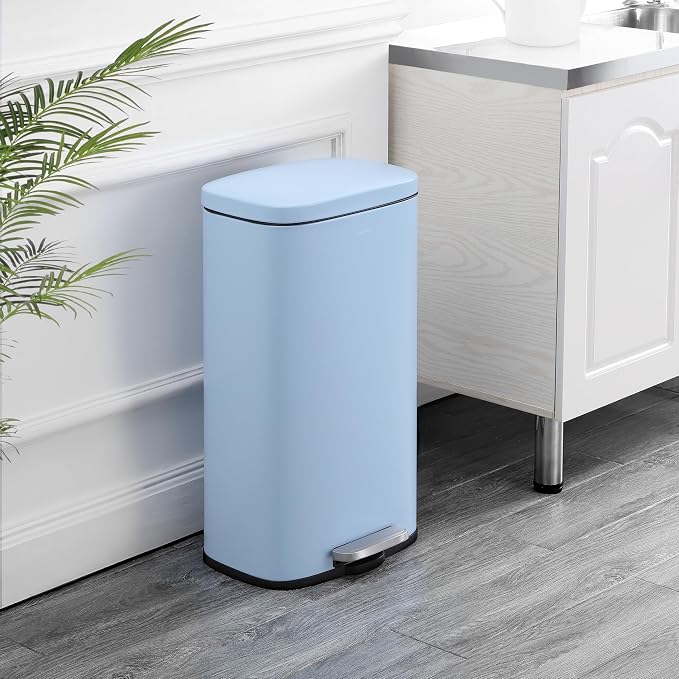 happimess HPM1011G Curtis 8-Gallon Step-Open Trash Can, Fingerprint Resistant - Image 2