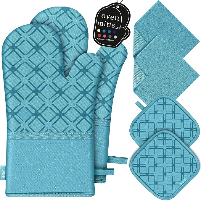 Oven Mitts and Pot Holders Set by HGYI